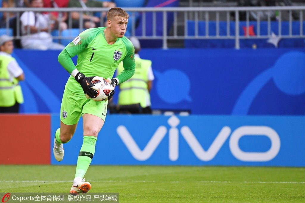 乐竞体育官网- 雷恩门将连续四场零封追平队史最佳数据  